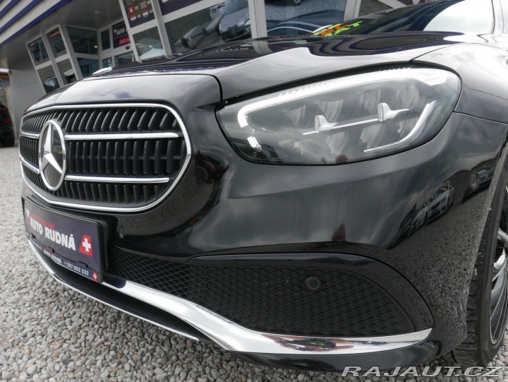 Mercedes-Benz E E-200d Kombi REZERVACE 2022