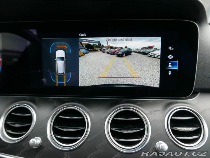 Mercedes-Benz E E-200d Kombi Automat 2022