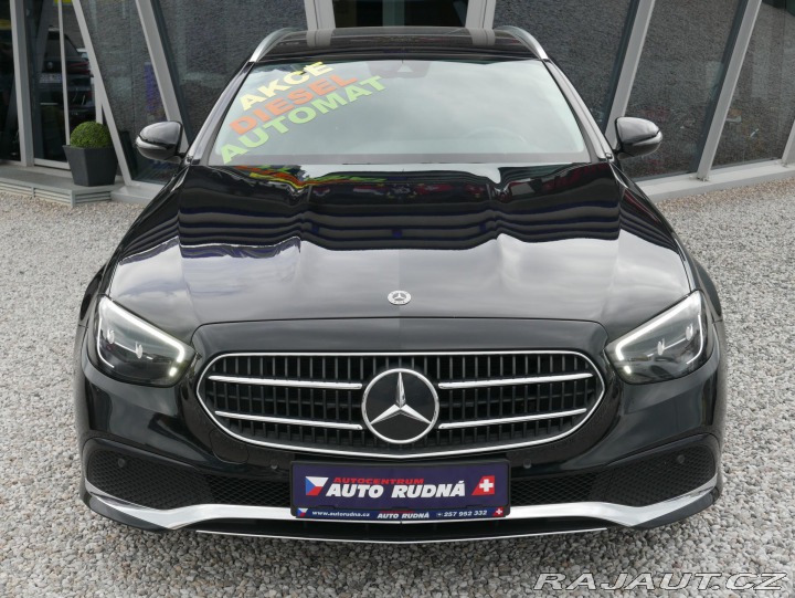 Mercedes-Benz E E-200d Kombi REZERVACE 2022