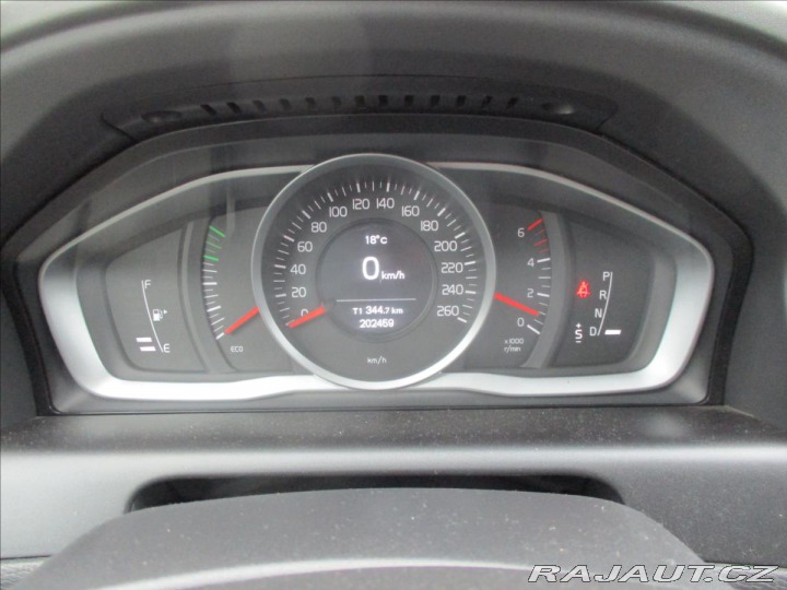 Volvo XC60 2,0 D4 133kw 2WD Aut8° GP 2014