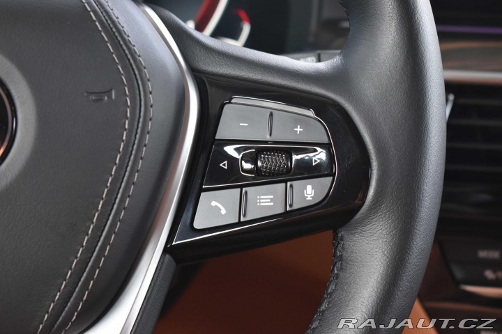 BMW 5 530d xD LUXURY*ZÁRUKA*ČR 2023