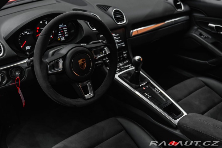 Porsche Cayman 718, Alcantara, CarPlay, 2022