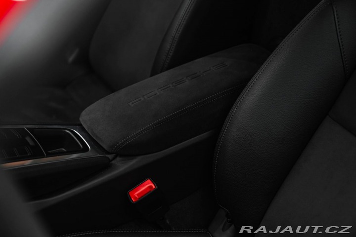 Porsche Cayman 718, Alcantara, CarPlay, 2022