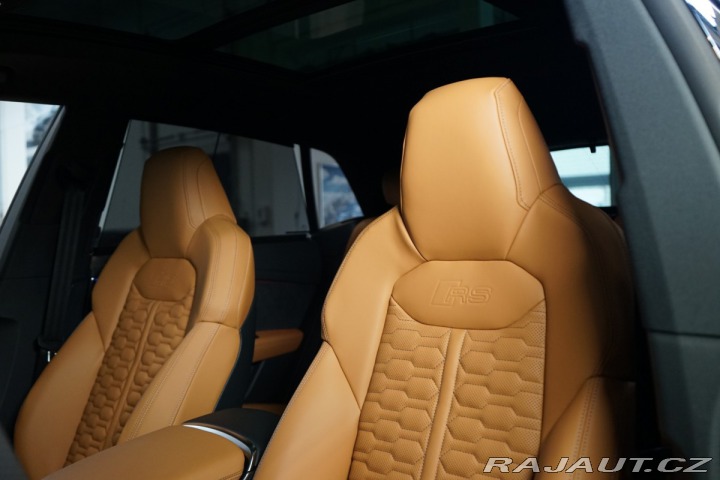 Audi RS Q8 471kW*CERAMIC*B&O*PAN 2025