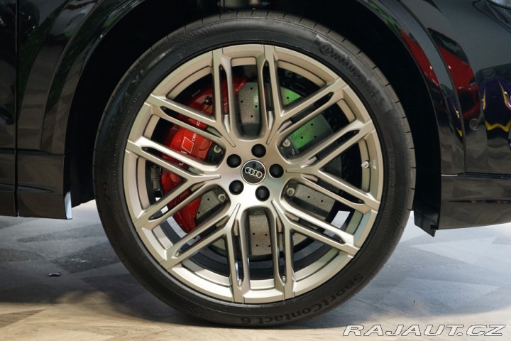 Audi RS Q8 471kW*CERAMIC*B&O*PAN 2026