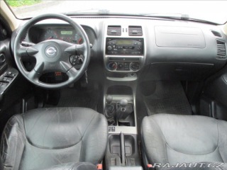 Nissan Terrano 3,0 Di 113kw 4x4 Tažné 2004