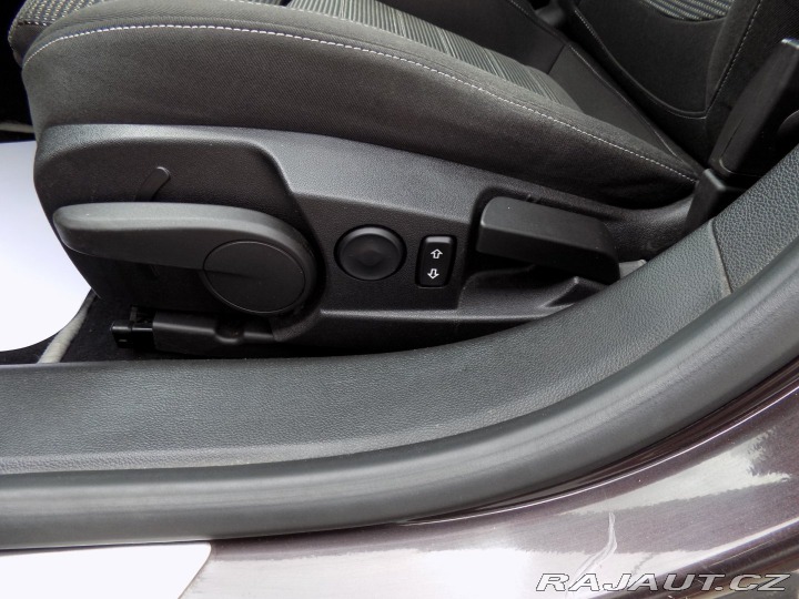 Opel Insignia 2.0CDTi/LED/NAVI/bi-xenon 2012