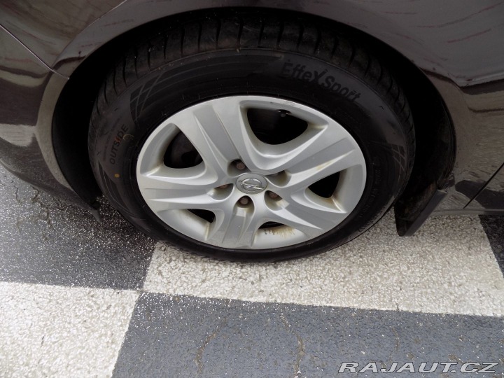 Opel Insignia 2.0CDTi/LED/NAVI/bi-xenon 2012