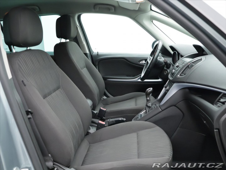 Opel Zafira 2,0 CDTI 96kW Cosmo 7-Mís 2013