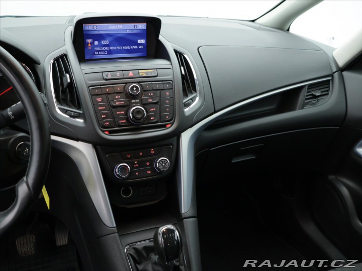 Opel Zafira 2,0 CDTI 96kW Cosmo 7-Mís 2013