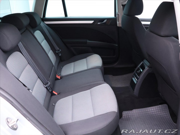 Škoda Superb 2,0 TDI 103kW Aut.Klima N 2011