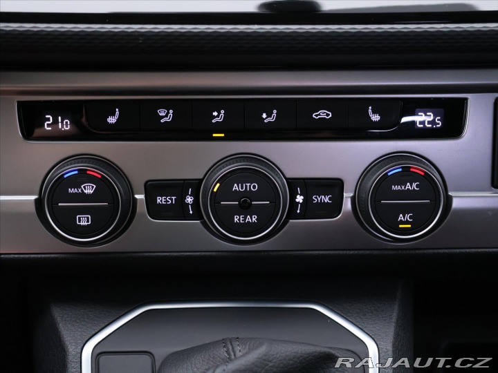 Volkswagen Multivan 2,0 TDI 110kW EDITION CZ 2022