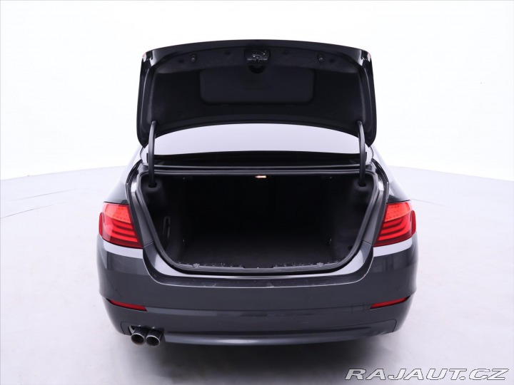 BMW 5 2,0 520d 135kW Aut. Xenon 2010