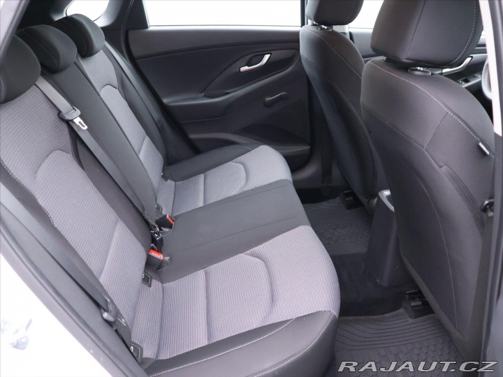 Hyundai i30 1,5 i 80kW Klimatizace CZ 2021