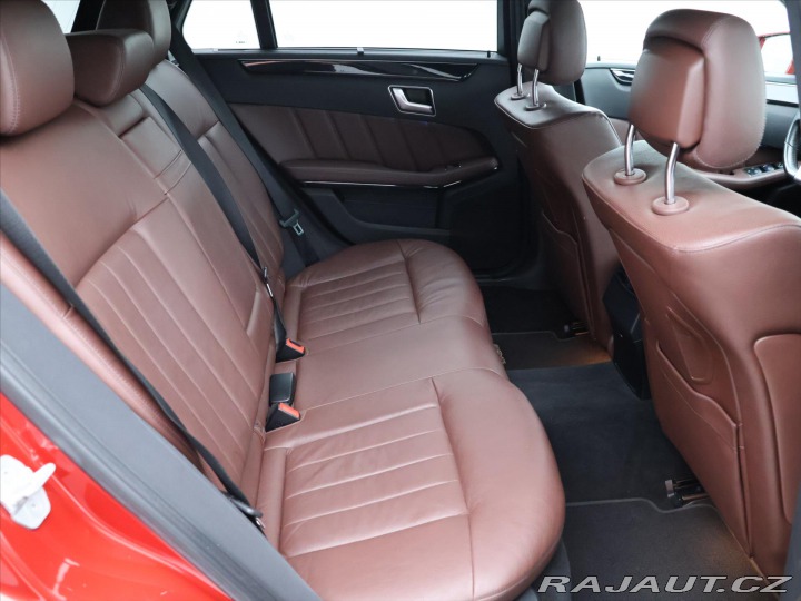 Mercedes-Benz E 3,5 E400 245kW CZ DPH 1.m 2016