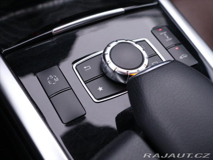 Mercedes-Benz E 3,5 E400 245kW CZ DPH 1.m 2016
