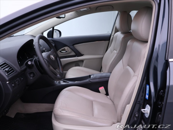 Toyota Avensis 2,0 VVT 112kW Aut. Execut 2010