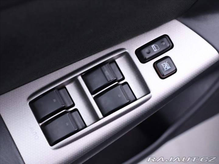 Toyota Corolla 1,6 VVT-i 81kW Aut.klima 2004