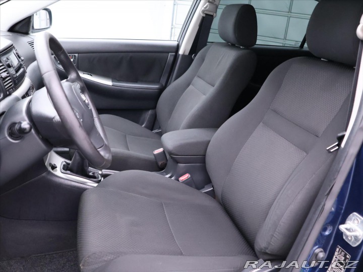 Toyota Corolla 1,6 VVT-i 81kW Aut.klima 2004