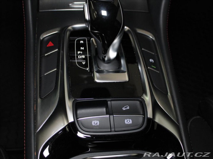 MG HS 1,5 TGI 7DCT Excite ČR 38 2023