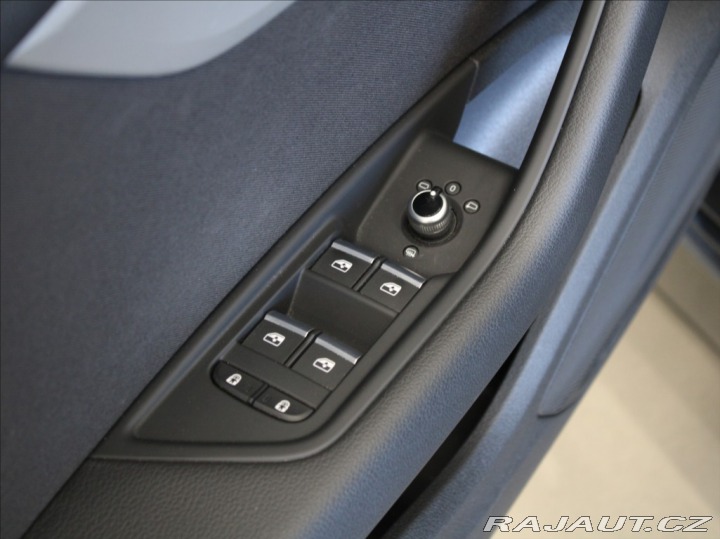 Audi A4 2,0 40TDI S-line Záruka Č 2022