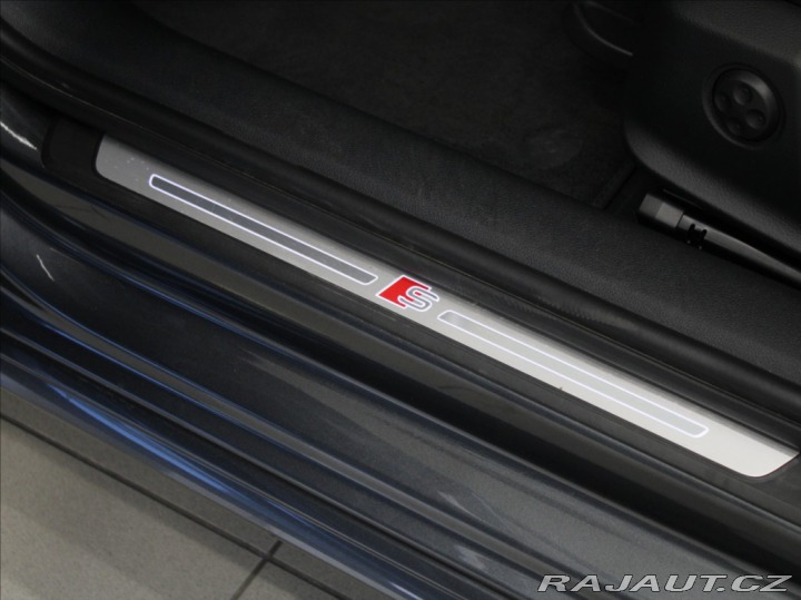Audi A4 2,0 40TDI S-line Záruka Č 2022