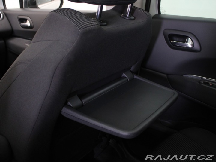 Peugeot 5008 1,6 HDI 7-míst PANO.Tažné 2014