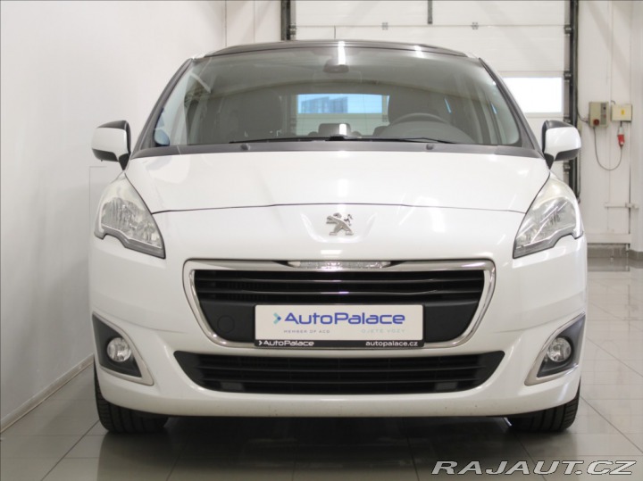 Peugeot 5008 1,6 HDI 7-míst PANO.Tažné 2014
