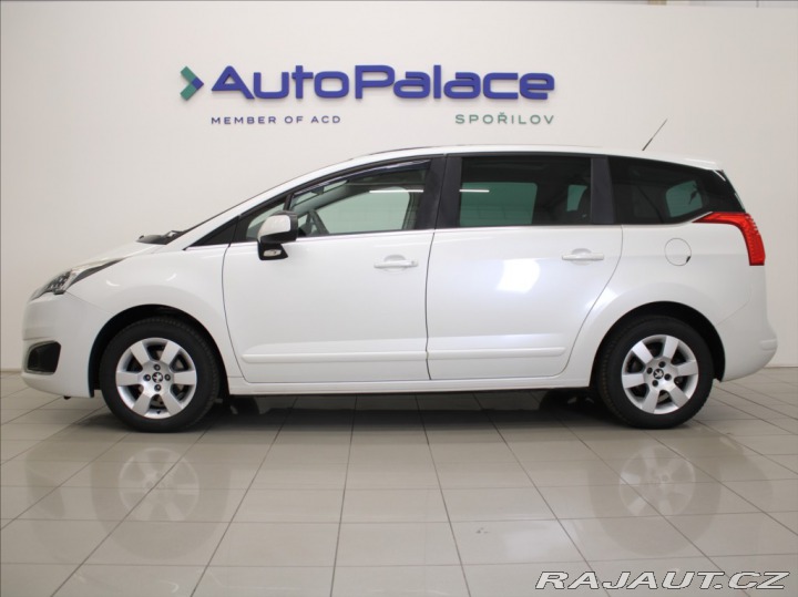 Peugeot 5008 1,6 HDI 7-míst PANO.Tažné 2014