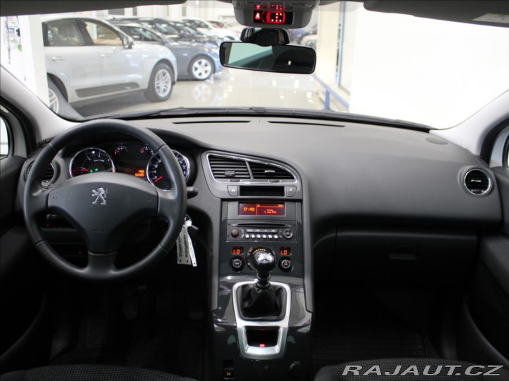 Peugeot 5008 1,6 HDI 7-míst PANO.Tažné 2014