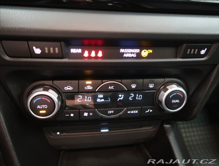 Mazda 3 2,0 i ČR REVOLUTION 2016
