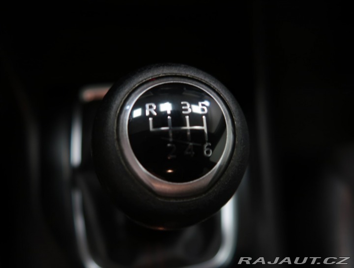 Mazda 3 2,0 i ČR REVOLUTION 2016