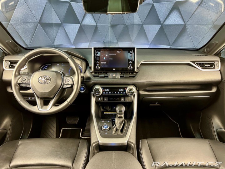 Toyota RAV4 2,5 HYBRID e-CVT AWD BLAC 2021