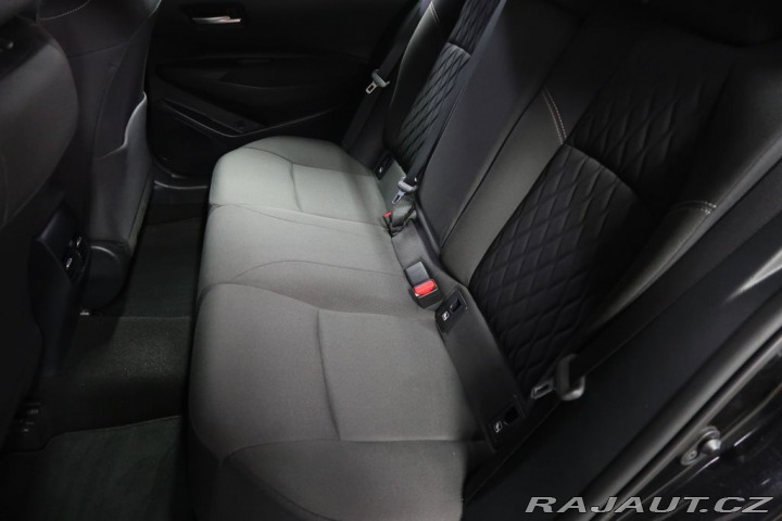 Toyota Corolla 1.5VVT-i,CZ,1Maj,ComfortT 2023