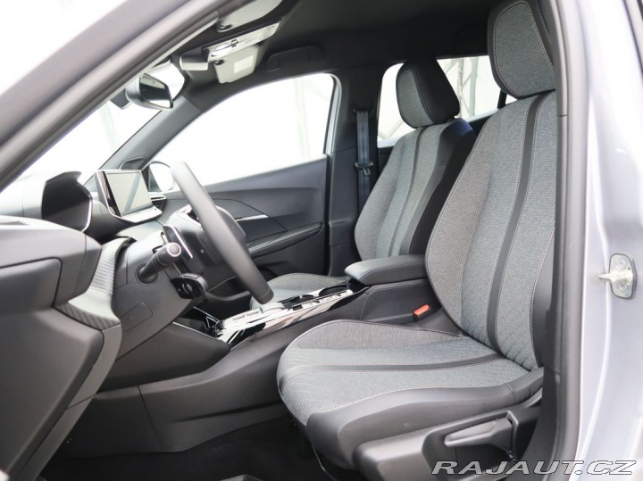 Peugeot 2008 1.2PureTech,CZ,1Maj,ALLUR 2024