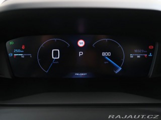 Peugeot 2008 1.2PureTech,CZ,1Maj,ALLUR 2024