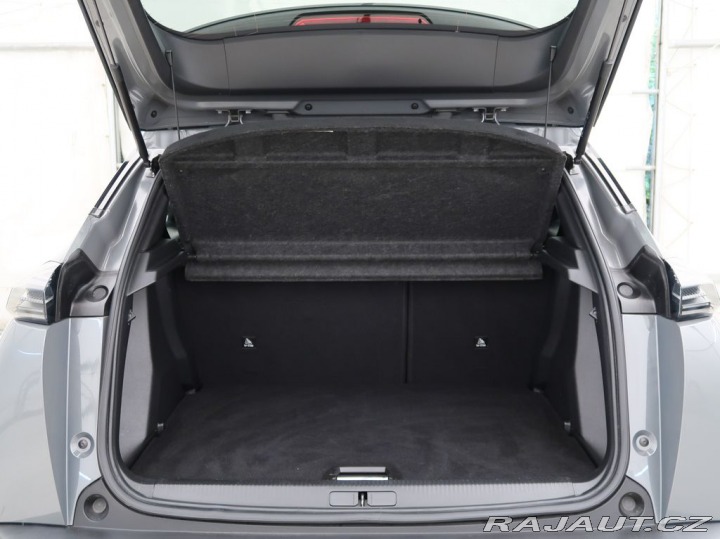 Peugeot 2008 1.2PureTech,CZ,1Maj,ALLUR 2024