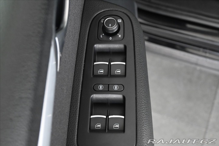 Volkswagen Sharan 1,4 TSi 110kW 7/Míst NAVI 2021