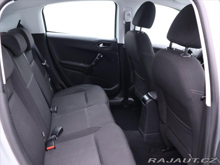 Peugeot 208 1,2 Aut.klima Navi Park.k 2017