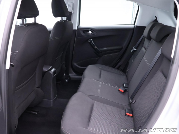 Peugeot 208 1,2 Aut.klima Navi Park.k 2017