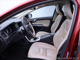 Volvo V60 2,0 D3 120kW V5 Momentum 2011
