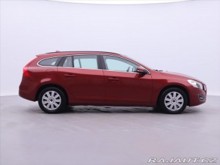 Volvo V60 2,0 D3 120kW V5 Momentum 2011