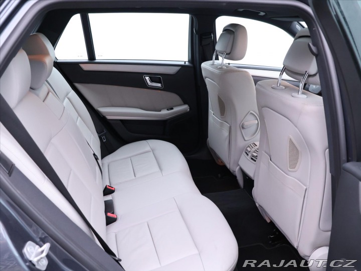Mercedes-Benz E 3,0 350CDI 170kW 4Matic A 2010