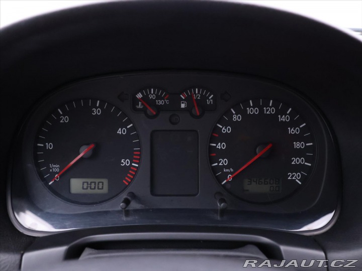Volkswagen Golf 1,9 TDI 66kW Tažné STK 04 2000