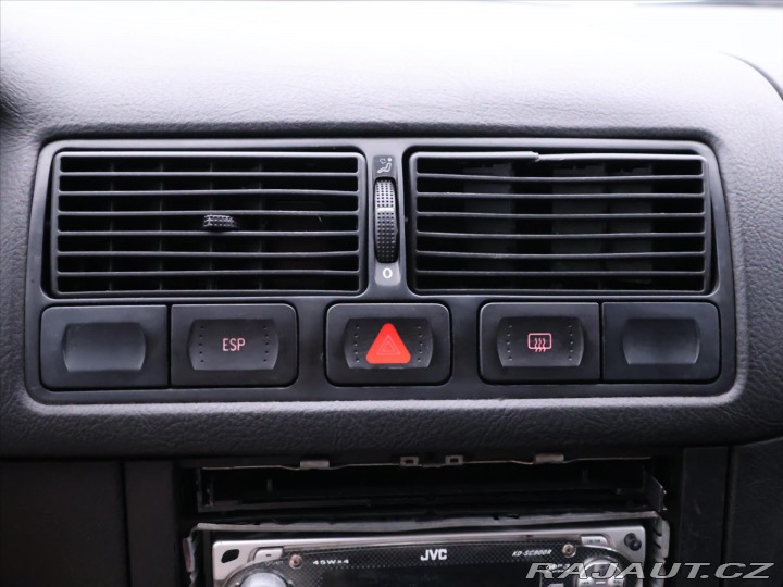 Volkswagen Golf 1,9 TDI 66kW Tažné STK 04 2000