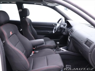 Volkswagen Golf 1,9 TDI 66kW Tažné STK 04 2000