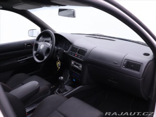Volkswagen Golf 1,9 TDI 66kW Tažné STK 04 2000