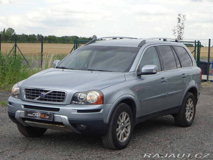 Volvo XC90 D5 136kW AWD KŮŽE AUTOMAT 1800