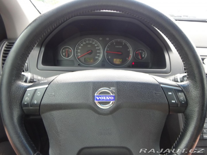 Volvo XC90 D5 136kW AWD KŮŽE AUTOMAT 1800