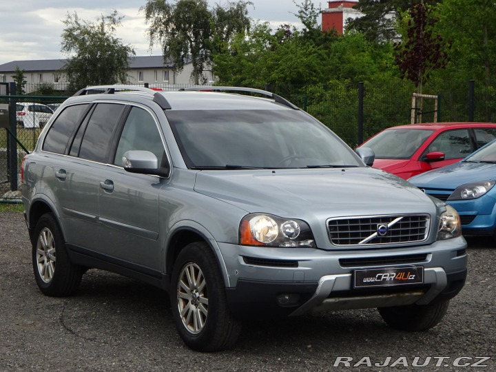Volvo XC90 D5 136kW AWD KŮŽE AUTOMAT 1800